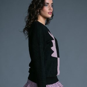 Sweater Angel negro rosa de Akinolaude